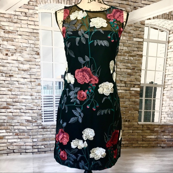 Vince Camuto Mesh Floral Dress - Picture 3 of 13